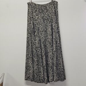 Lapis Pull On Long Maxi Skirt Abstract Print A Line No Pocket Monochrome Boho